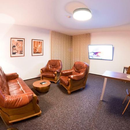 Villa Centrum Apartmany S Ranajkami A Saunou Martin Luaran gambar