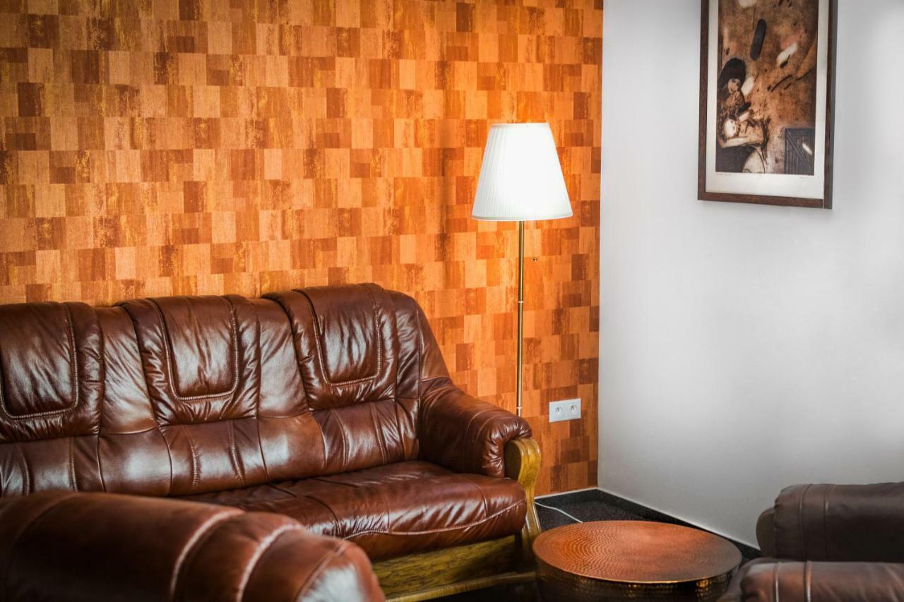 Villa Centrum Apartmany S Ranajkami A Saunou Martin Luaran gambar