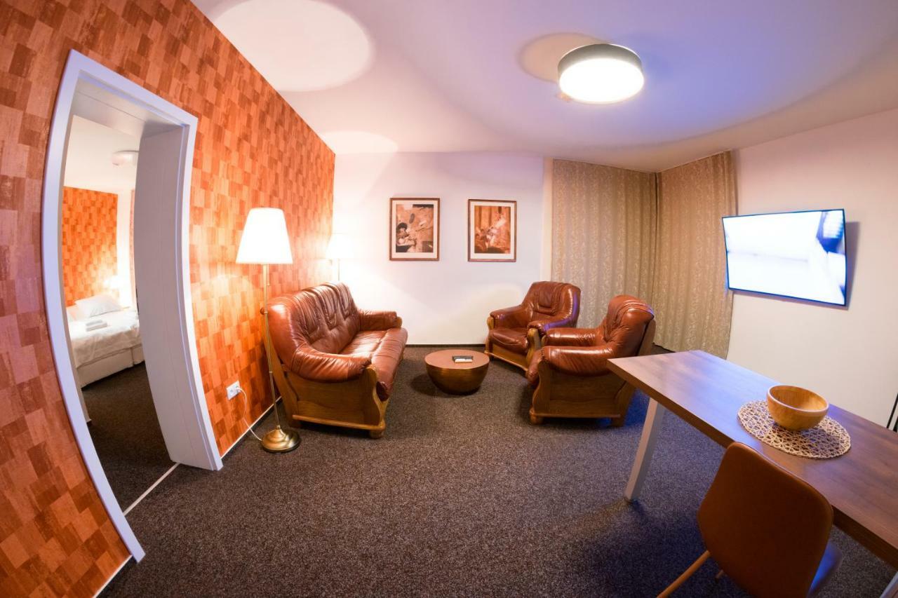 Villa Centrum Apartmany S Ranajkami A Saunou Martin Luaran gambar
